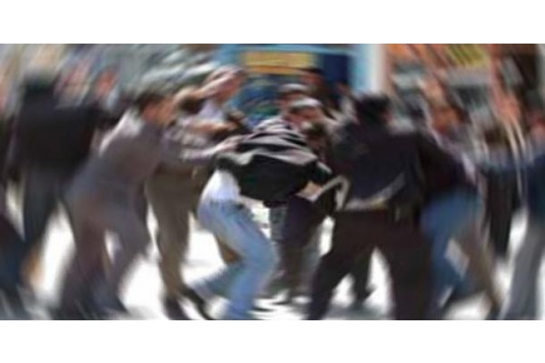 BAŞKANIN ŞOFÖRÜNDEN GÜNDÜZ GÖZÜ DARP