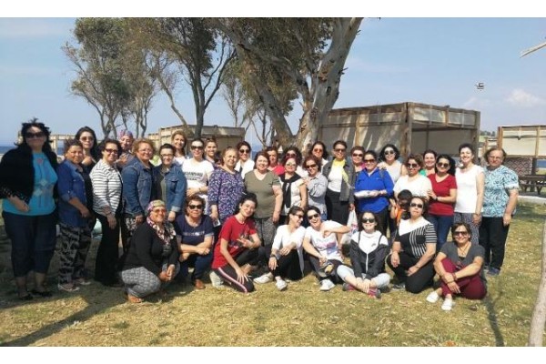 ALİAĞALI KADINLAR ‘BAHARA MERHABA’ DEDİ