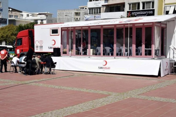 TÜRK KIZILAYI GELİYOR