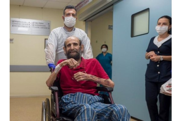 BİZİMKİLER’İN CEMİL’İ TABURCU OLDU