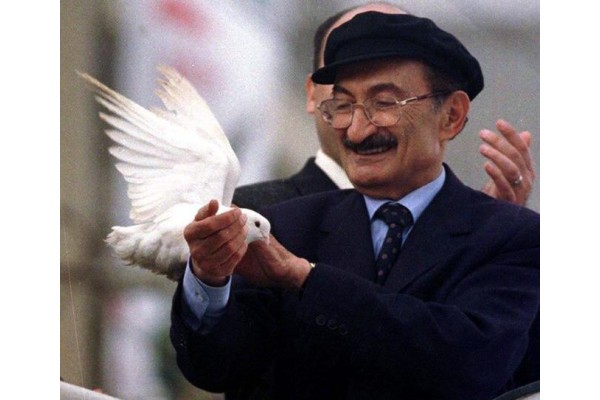 DSP ECEVİT’İ ANACAK