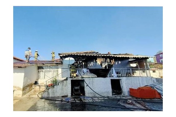 Helvacı’da yangın: 1 çocuk hayatını kaybetti