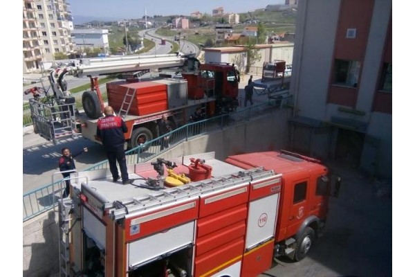 HASTANEDE YANGIN PANİĞİ