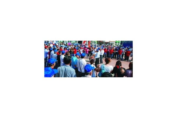 Aliağa'da 1 Mayıs coşkusu