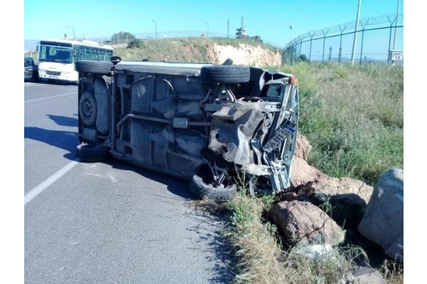 OTOMOBİL TAKLA ATTI: 1 YARALI