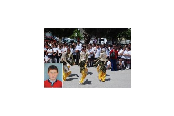 KÜÇÜK DOĞUKAN HAYATA TUTUNAMADI