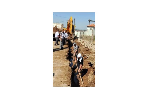 Helvacı içme suyu hattı yenileniyor