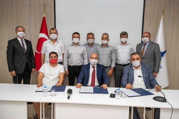 İZMİR’DE 153 BİN 500 ÇOCUĞA SÜT