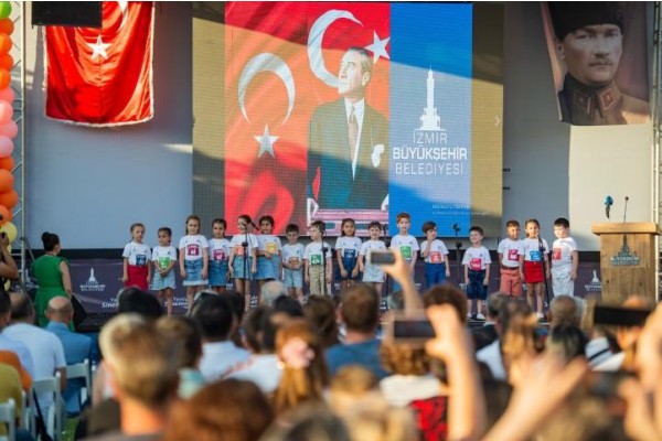 İZELMAN Anaokulları’nın mezuniyet sevinci