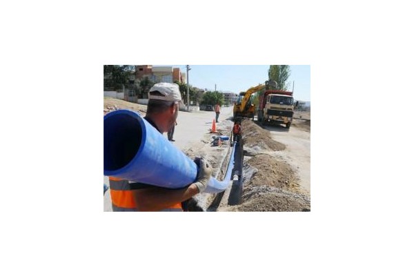 165 KM’LİK İÇME SUYU  ŞEBEKESİ YENİLENİYOR