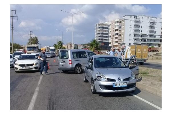 TRAFİK KAZASI: 2 YARALI