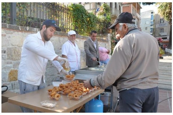 UÇAK KAZASINDA ÖLENLER İÇİN LOKMA HAYRI