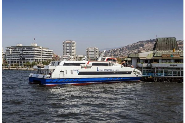 İZDENİZ’İN SEFER SAATLERİ YENİDEN DÜZENLENDİ