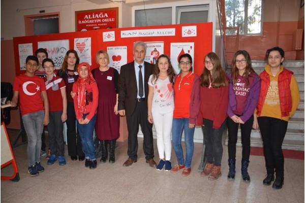ALİAĞA ORTAOKULU'NDAN BAĞIŞ KAMPANYASINA DESTEK