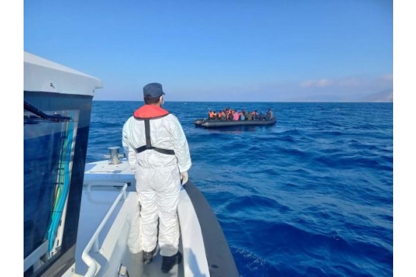 3 ayda 5 bin 153 düzensiz göçmen kurtarıldı