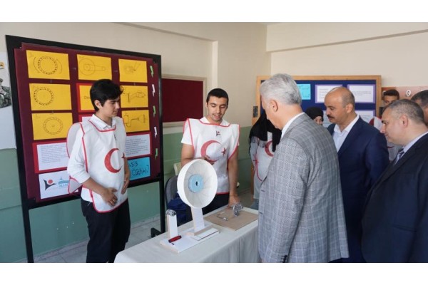 FARKLI ALANLARDA PROJE GELİŞTİRDİLER