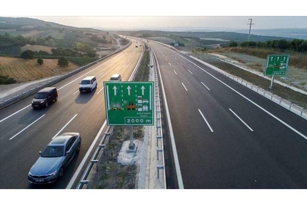 OTOYOLLARDA HIZ SINIRI ARTIRILDI