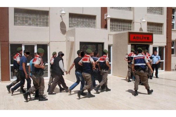 HIRSIZLIK ZANLILARI ADLİYEDE