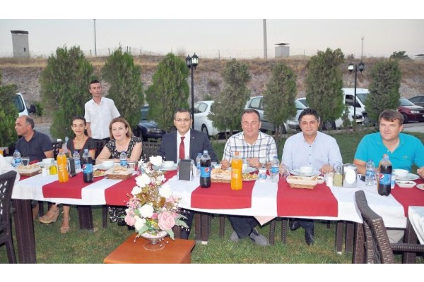 BAŞSAVCI AYDEMİR’E VEDA YEMEĞİ