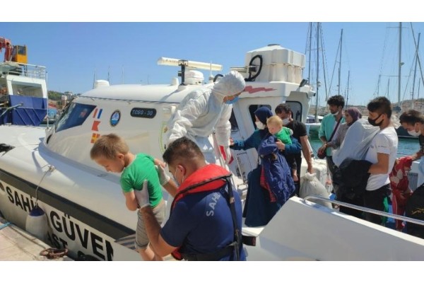 172 DÜZENSİZ GÖÇMEN KURTARILDI