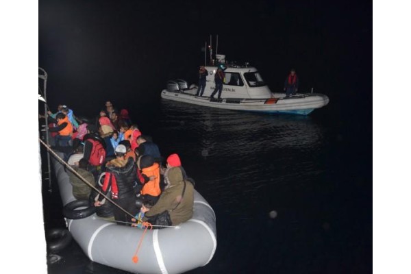 720 DÜZENSİZ GÖÇMEN YAKALANDI