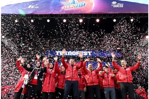 TEKNOFEST İzmir'i 1 milyon 100 bin kişi ziyaret etti