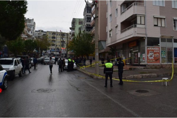 BABA TUTUKLANDI, OĞLU SERBEST