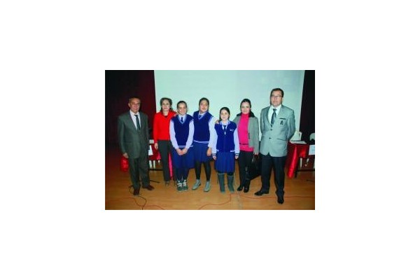 BİLGİ YARIŞMASININ GALİBİ "ATATÜRK ORTAOKULU"