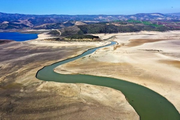 GEDİZ HAVZASI'NDA BARAJLAR BEKLENEN ORANDA DOLMADI
