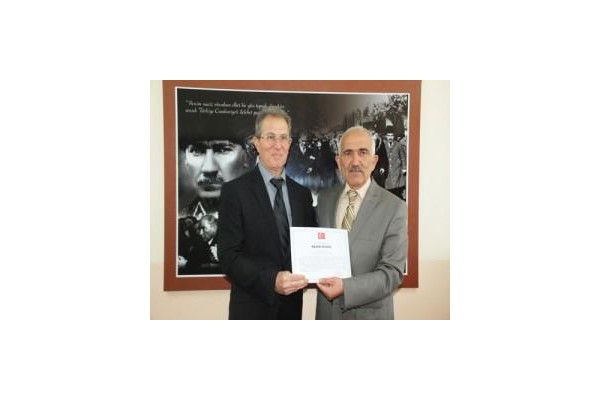 Alp Oğuz ve Aliağa Anadolu'ya  başarı belgesi