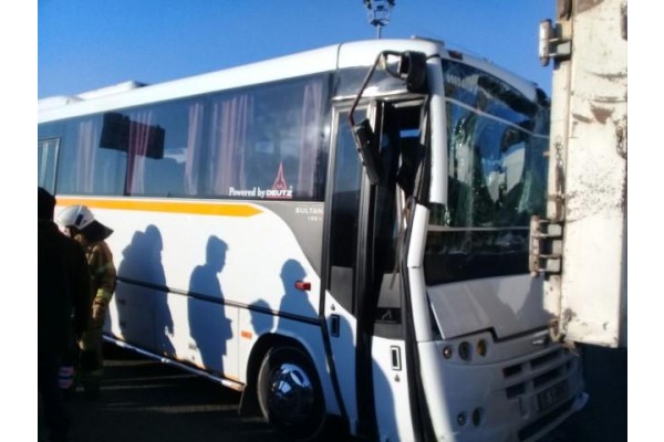 ZİNCİRLEME KAZA: 2 YARALI