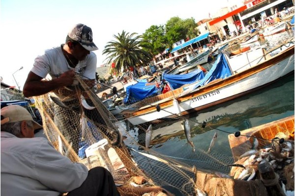 FOÇA’DA SÜRDÜRÜLEBİLİR BALIKÇILIK PROJESİ