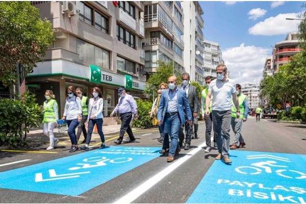 İZMİR'İN KRİZ BELEDİYECİLİĞİ BİLANÇOSU