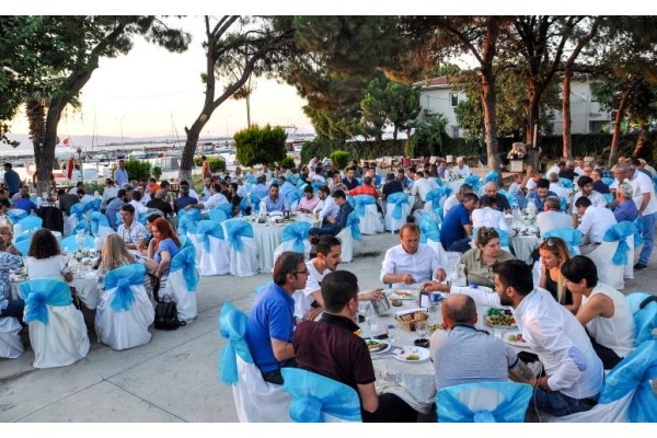 KABOTAJ BAYRAMI’NA YEMEKLİ KUTLAMA