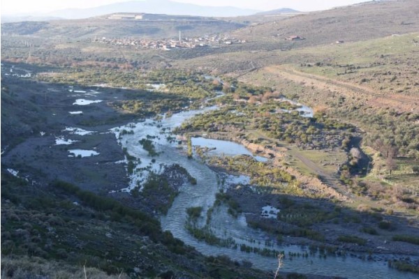 ALİAĞA ZENGİN SU KAYNAKLARIYLA DİKKAT ÇEKİYOR