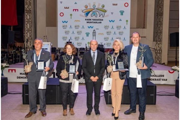 Hürriyet Gülcan’a “Fark Yaratan Muhtar” ödülü