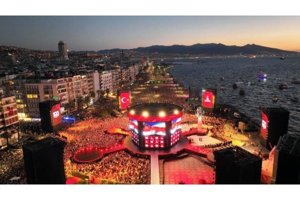 İzmir’in 9 Eylül’üne “Oscar” ödülü