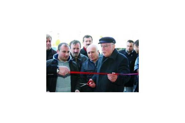 Aliağa’da Murat Oto Showroom açıldı