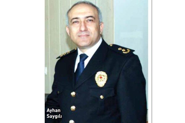 ALİAĞA ESKİ EMNİYET MÜDÜRÜ FETÖ’DEN GÖZALTINDA