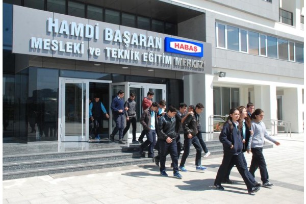 KAMPÜS ORTAMINDA MESLEKİ EĞİTİM