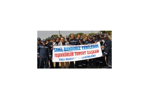 MUHTAR ÖRNEK’TEN BELEDİYEYE BAKLAVALI TEŞEKKÜR