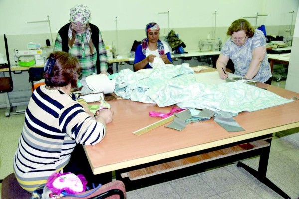 TÜPRAŞ HEM YIL SONU SERGİSİ