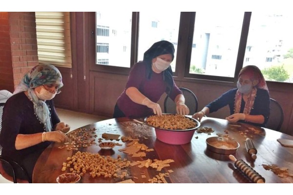 KADINLAR ÜRETEREK KAZANIYOR