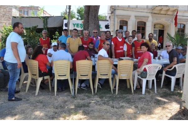 İŞÇİLERE EMEKLİ SEN’DEN DESTEK