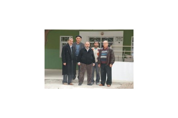 YEŞİL  TEPE  CAMİİ  YENİLENİYOR