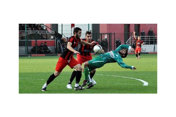 ALİAĞA'DA NEFESLER TUTULDU