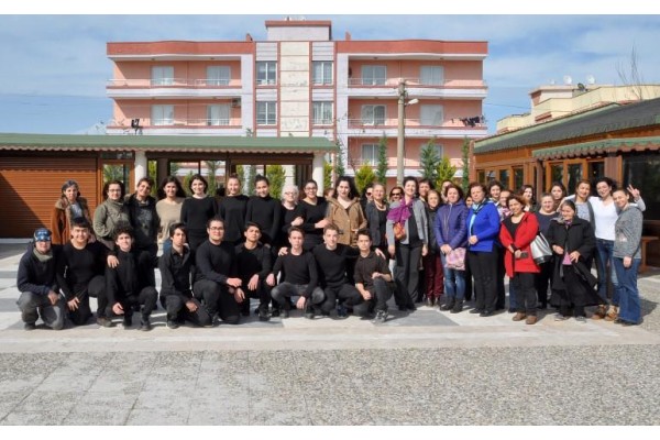 ‘ALİAĞALI KADINLAR’ SORUNLARINI TARTIŞTI