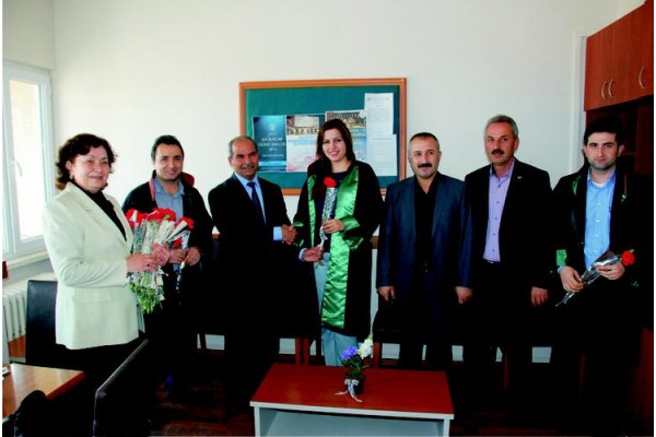 AK PARTİ  AVUKATLARI UNUTMADI