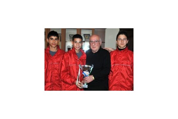 ALİAĞASPOR’U 14 FUTBOL TAKIMI UŞAK’TA