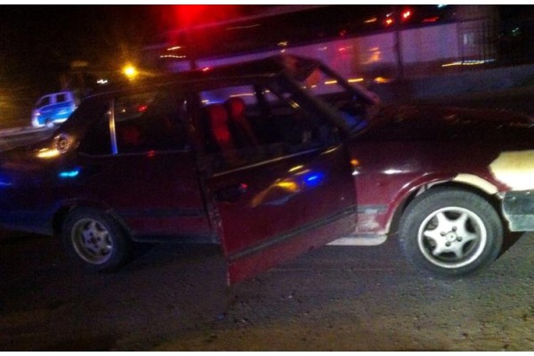 MENEMEN’DE OTOMOBİL YAYAYA ÇARPTI